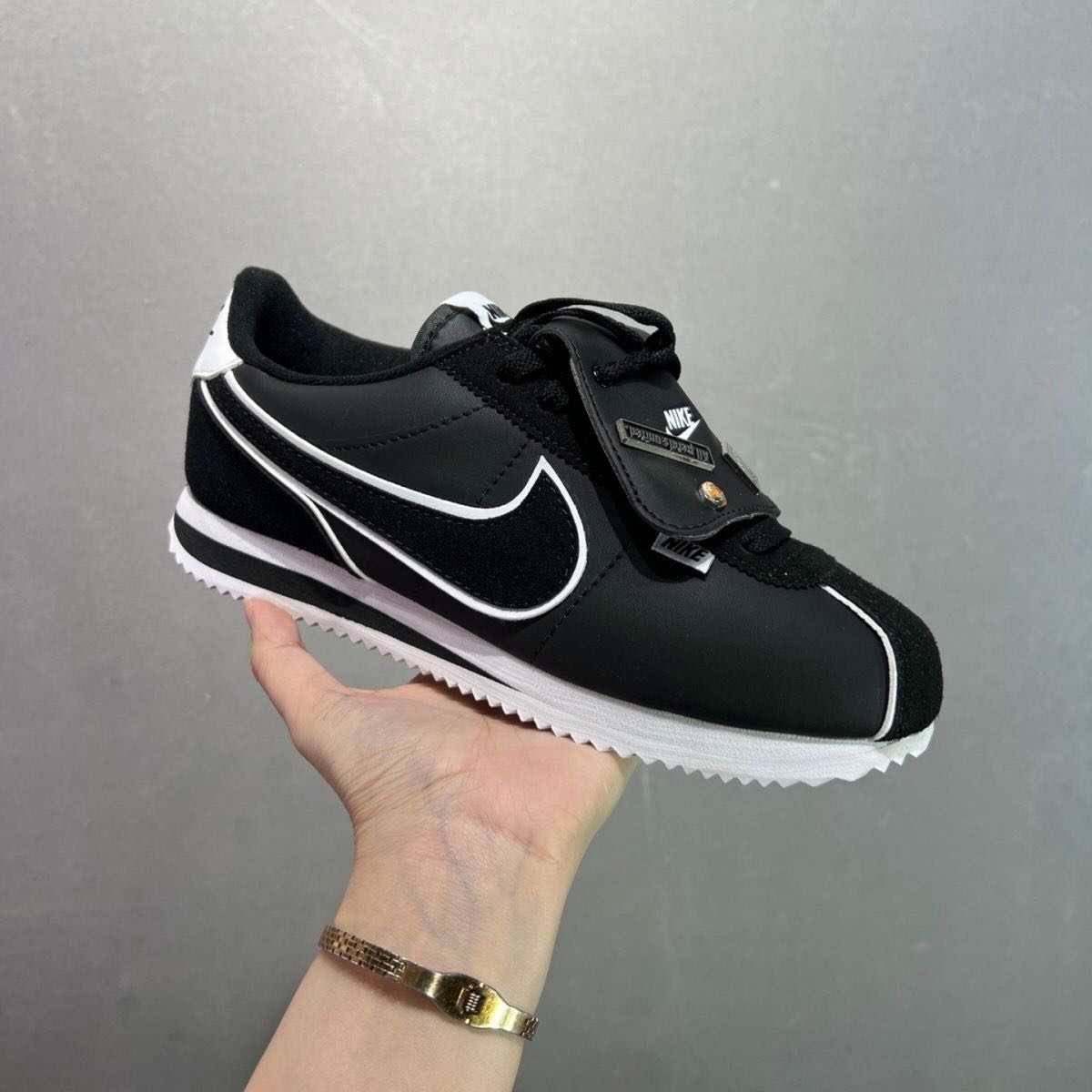 CORTEZ BLACK
