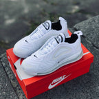 AM 720 PURE WHITE
