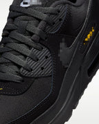 AM 90 Retro Sneakers