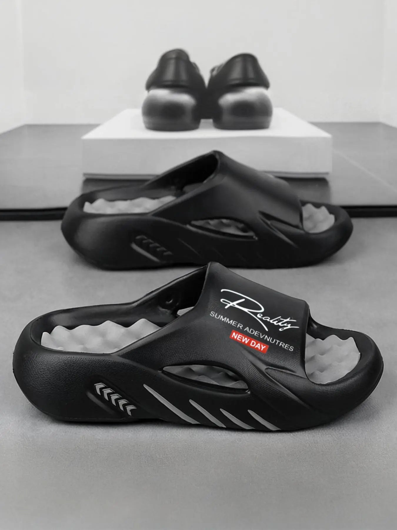 Men's Casual Letter Print Slides